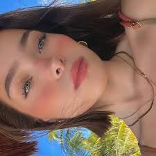 val contreras (@vale_lugoc) • Instagram photos and videos