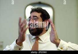 RON SANDLER HEADING THE TREASURY REVIEW INTO LONG TERM SAVINGS. AUGUST 2001  Stock Photo