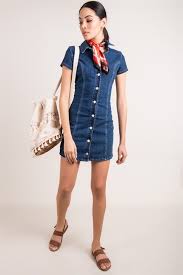 Kisa Kollu Dugme Detayli Mini Jean Elbise Mavi Modeli Ile Kendi Stilinizi Yansitin Bsl Elbise Modellerine Sahip Olmak Icin Hemen Elbise Jean Elbise Modelleri