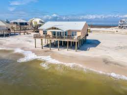 Gulf shores rentals has a large collection of beachfront condo rentals, with nearly 100 listings. Sun Spot Dauphin Island Beach Rentals
