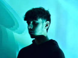 Lesley Wright, Author at iamCrü