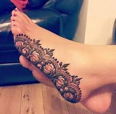 Kashee's stunningly glamorous makeup hair . Foot Mehndi Designs Smart Easy Ideas