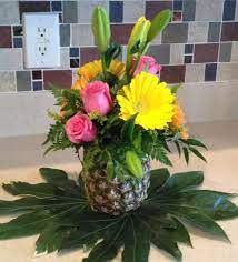 Being far away on a lush tropical island, relaxing is something we all dream of every once in a while. Luau Party Table Decoration Ideas Hawaiian Themed Party And Hawaiian Party Theme Hawaiian Luau Party Luau Birthday Party