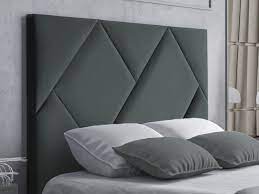 Pour aller avec votre lit et lui donner une certaine majesté, une tête de lit 160 est tout à fait appropriée ! Tete De Lit 160 Cm Avec Usb Tissu Velours Gris Kandra