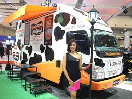 Kami produsen food truck hadir sebagai sebuah solusi bagi semua konsumen yang menginginkan untuk membangun sendiri foodtruck yang disesuaikan dengan kebutuhan berdasarkan apa yang akan menjadi produk yang ditawarkan di mobil toko. Mau Bisnis Kuliner Ini Contoh Food Truck Mitsubishi Panduan Pembeli Mobil123 Com