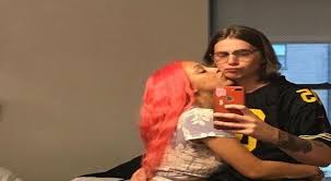 Doja cat is dating her long term boyfriend, johnny utah. She Belongs To The Culdesac Guys Express Their Shock After Finding Out Doja Cat Has A White Boyfriend