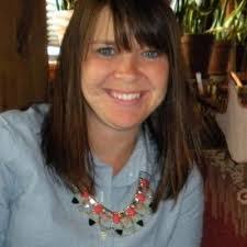 Alyssa Lahr's Instagram, Twitter & Facebook