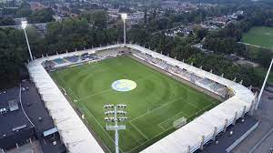 Nadat vorig seizoen rkc met een beetje geluk in de eredivisie bleef, hebben ze dat nu geheel op en dat zorgt voor pure vreugde in waalwijk. Rkc Waalwijk Ovi Enschede