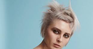 Elegante hochzeitsfrisuren fur frauen uber 50 kurze frisuren. Graue Damenfrisuren Unsere Top 25 Im April 2021