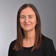 Amy Sowder's Instagram, Twitter & Facebook