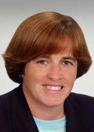 Melissa Ogg's Instagram, Twitter & Facebook