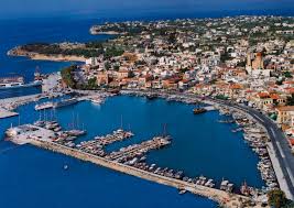 «αυτοί είναι οι άγγελοι και σκουπίζουν τους δρόμους για να περάσει η ψυχή του πατρός ιακώβου» επί μία ώρα ο όσιος δαυίδ παρέμεινε ορατός δια γυμνού οφθαλμού μέσα στον ναό του. Xalkida Agios Iwannhs Rwsos Osios Dayid Wrwpos Strigas Travel