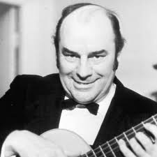 WDR Zeitzeichen · Julian Bream, engl. Gitarrist (Geburtstag 15.07.1933) ·  Podcast in der ARD Audiothek