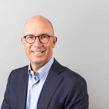 Andrew Stringer's Instagram, Twitter & Facebook