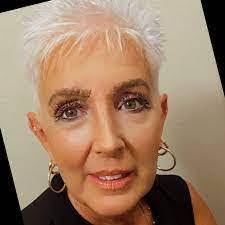 Debbie Schaal's Instagram, Twitter & Facebook