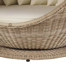 Da esterno tavolo consolle da esterno tavolo da esterno in lombardia tavolo e sedie pieghevoli da esterno tavolo in cemento da esterno tavolo tondo 120 tavolo tondo 4 persone tavolo tondo antico. Letto Da Giardino Rotondo In Resina Intrecciata E Cuscini Ecru Sardaigne Maisons Du Monde