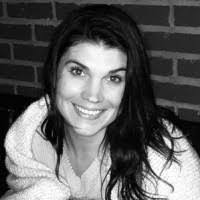 Amanda Dotson's Instagram, Twitter & Facebook