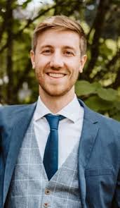 Resilience from a Dynamical Systems Perspective