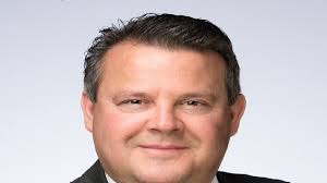 Stifel nets wirehouse advisers with over $800M