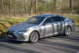 Lexus is the luxury vehicle division of the japanese automaker toyota. Lexus Es 300h Radicalmag