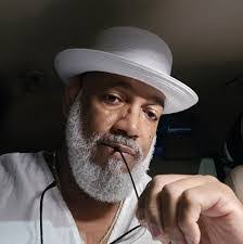 Darrell Mitchell's Instagram, Twitter & Facebook