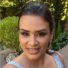 O que a vida quer da gente é coragem”. Coragem para se reinventar,  empreender, reaprender e transformar “ potencial em potência”! Vem Stone  !!!! Vamos pintar o Brasil de verde! 💚 Estou