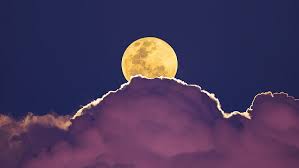 Tons of awesome moon hd wallpapers to download for free. Supermoon Full Moon Clouds 4k Hd Wallpaper Wallpaperbetter