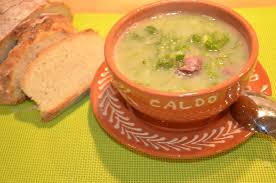 Caldo Verde Soupe Au Choux Portugaise Sevencuisine Recettes De Cuisine Recette Portuguaise Cuisine Portugaise