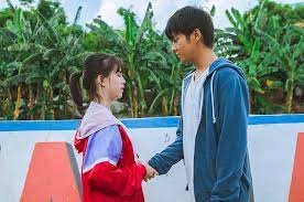 At the age of 17, they were determined to copulate outside of marriage. The Director And Cast Of Dua Garis Biru Talk About The Movie Life And The Lessons Entertainment Rojak Daily