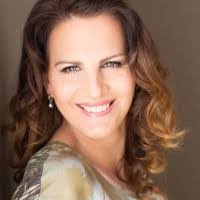 Kerrie Clark's Instagram, Twitter & Facebook