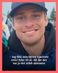 Simon Nitsche åpner opp om at han har jobbet mye med seg selv, med hvordan  han møter verden og hvordan han fremstår. Kjæresten Andrea er svært viktig  for ham.