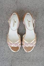 Betrachten sie die herstellung ihres persönlichen hochzeitskleides: Braut Sandale Mit Flecht Muster In Altrose Und Gold Zur Hochzeit Boston Braut Sandalen Hochzeitsschuhe Schuhe Hochzeit