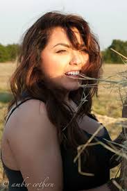 Amber Cothern's Instagram, Twitter & Facebook