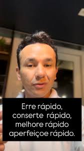 Ser um bom barbeiro não é mais um diferencial, é o mínimo. Neste vídeo  Frank Barbosa compartilha uma visão prática e real sobre evolução  profissional dentro da barbearia. Errar faz parte, mas o que ...