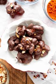 Dark Chocolate Chili Nut Clusters Recipe V Gf This Homemade Chocolate Nut Clusters Recipe Is Healthy Chocolate Chili Nut Cluster Recipe Sweet Tooth Recipe