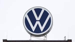 The organizational chart of northvolt displays its 18 main executives including peter carlsson, alexander hartman and paolo cerruti. Northvolt Gets 14 Billion Order From Volkswagen Teletrader Com
