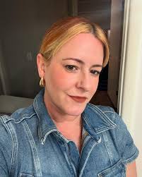 Kristen Whitfield's Instagram, Twitter & Facebook