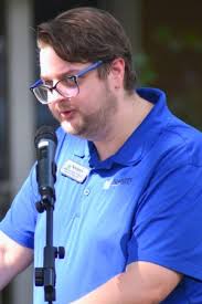 With help, Archer begins to dig out of financial crisis