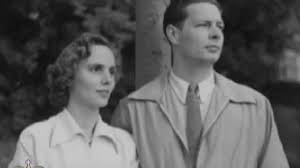 Regele mihai, regina ana si micuta margareta tinand in brate pisica preferata. Regele Mihai Si Regina Ana Au Scris ImpreunÄƒ O FrumoasÄƒ Poveste De Dragoste Antena 3