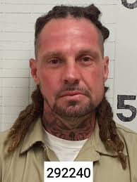 Dustin Tarter's Instagram, Twitter & Facebook