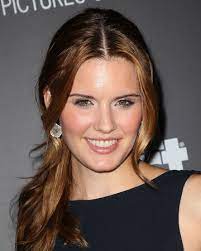 Maggie grace immediately found an agent within a week after she relocated to los angeles. Maggie Grace Twilight Saga Wiki Fandom