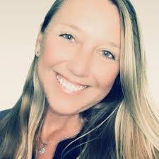 Catherine Pyle's Instagram, Twitter & Facebook