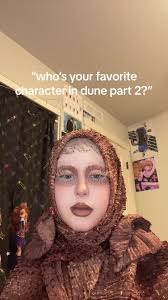 Naming the Hottest Girl in School