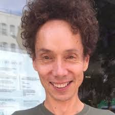 Sandra Gladwell's Instagram, Twitter & Facebook