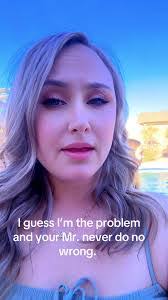 Nicole Hack's Instagram, Twitter & Facebook