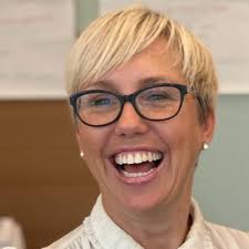 Andrea Brewster (@brewybrewy)