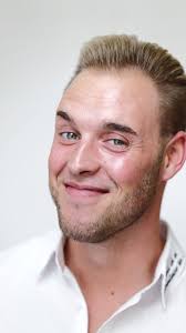 Daniel Ferber zu Gast bei Manolito Röhr., Bekannt als der „singende  Müllmann“ begeistert er seine Fans mit unterschiedlichsten Songs und sorgte  für Aufsehen mit einem Lied, in welchem er die Koblenzer ...