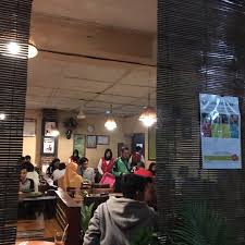 Waroeng pertama didirikan di barat graha saba pramana ugm, dengan konsep waroeng tenda. Trancam Picture Of Waroeng Ss Spesial Sambal Ngaglik Tripadvisor
