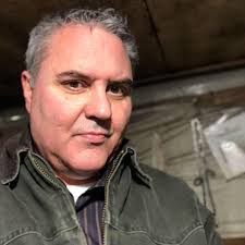 How to turn off Road Watch safety feature in Tiffin Allegro RED 33A?