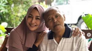 Check spelling or type a new query. Pendiri Roti Bakar Eddy Meninggal Dunia